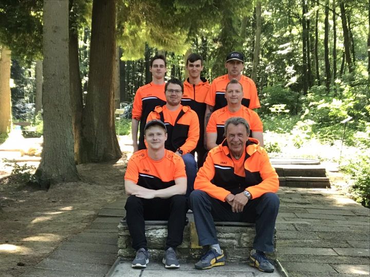 Hirschagarten - 3. Spieltag der Hessenliga (Mannschaftsfoto)